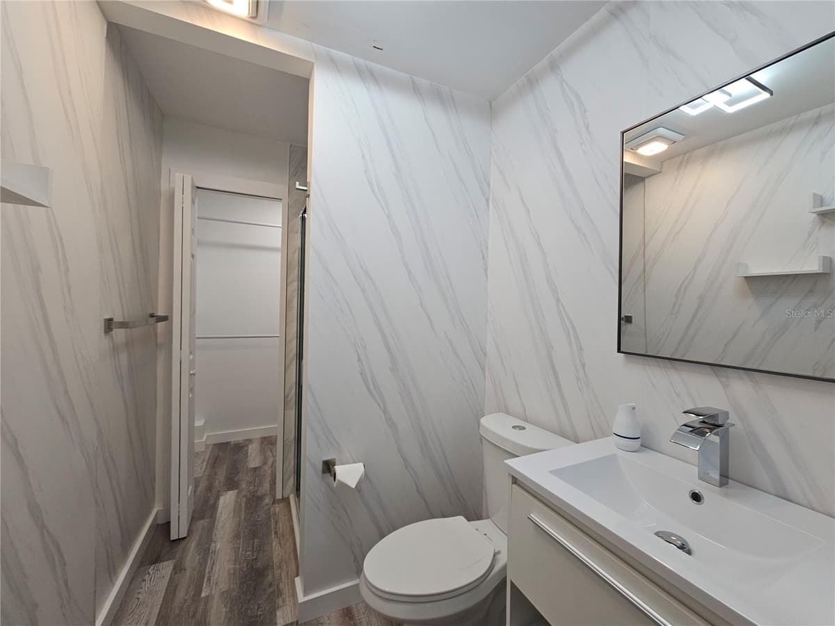 2321 INGRAM AVENUE — photo 28 of 32