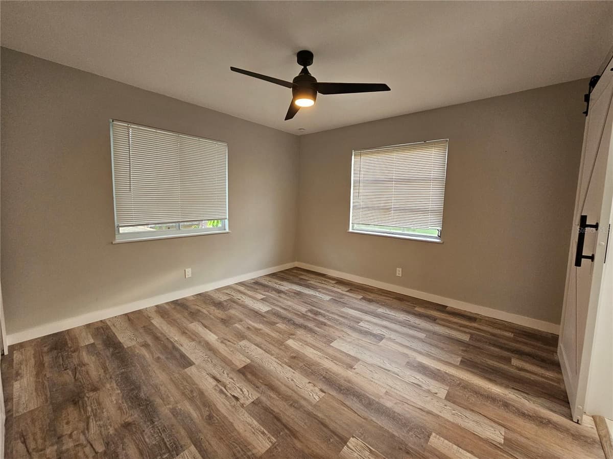 2321 INGRAM AVENUE — photo 21 of 32