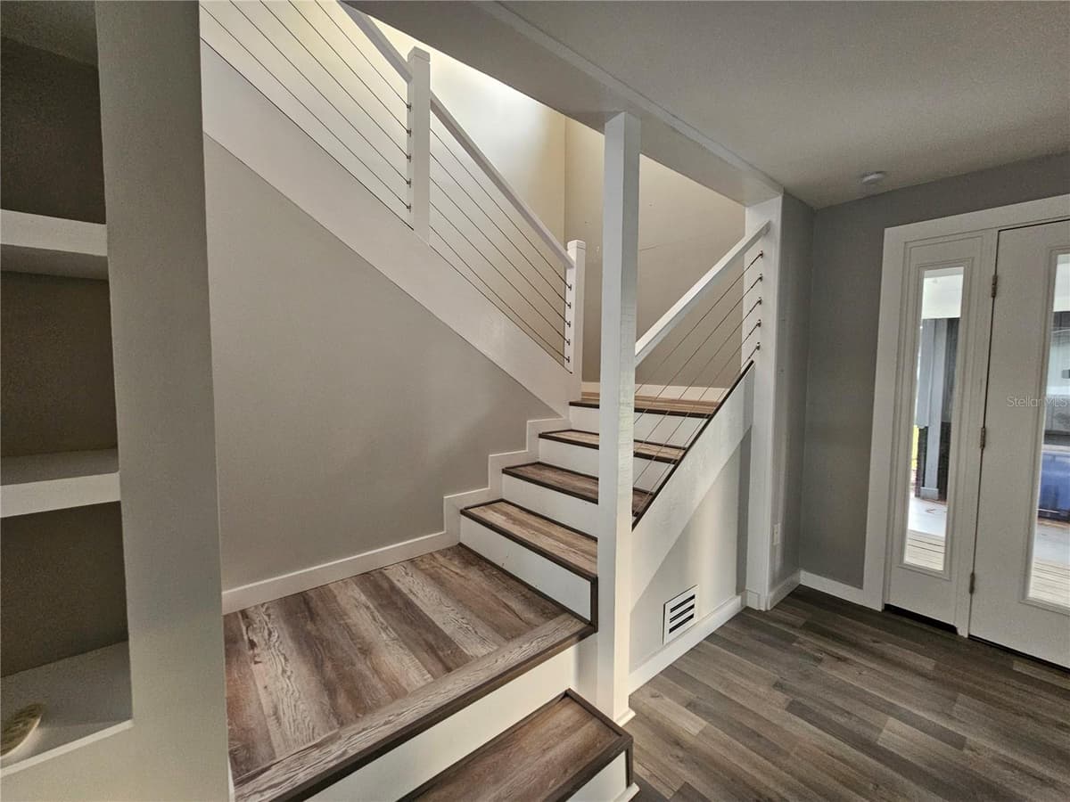 2321 INGRAM AVENUE — photo 20 of 32