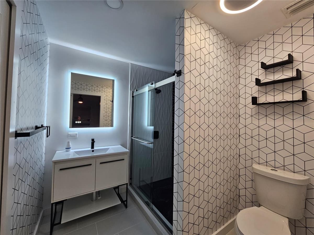 2321 INGRAM AVENUE — photo 31 of 32