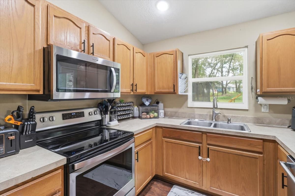 6461 MOBILE STREET — photo 15 of 47