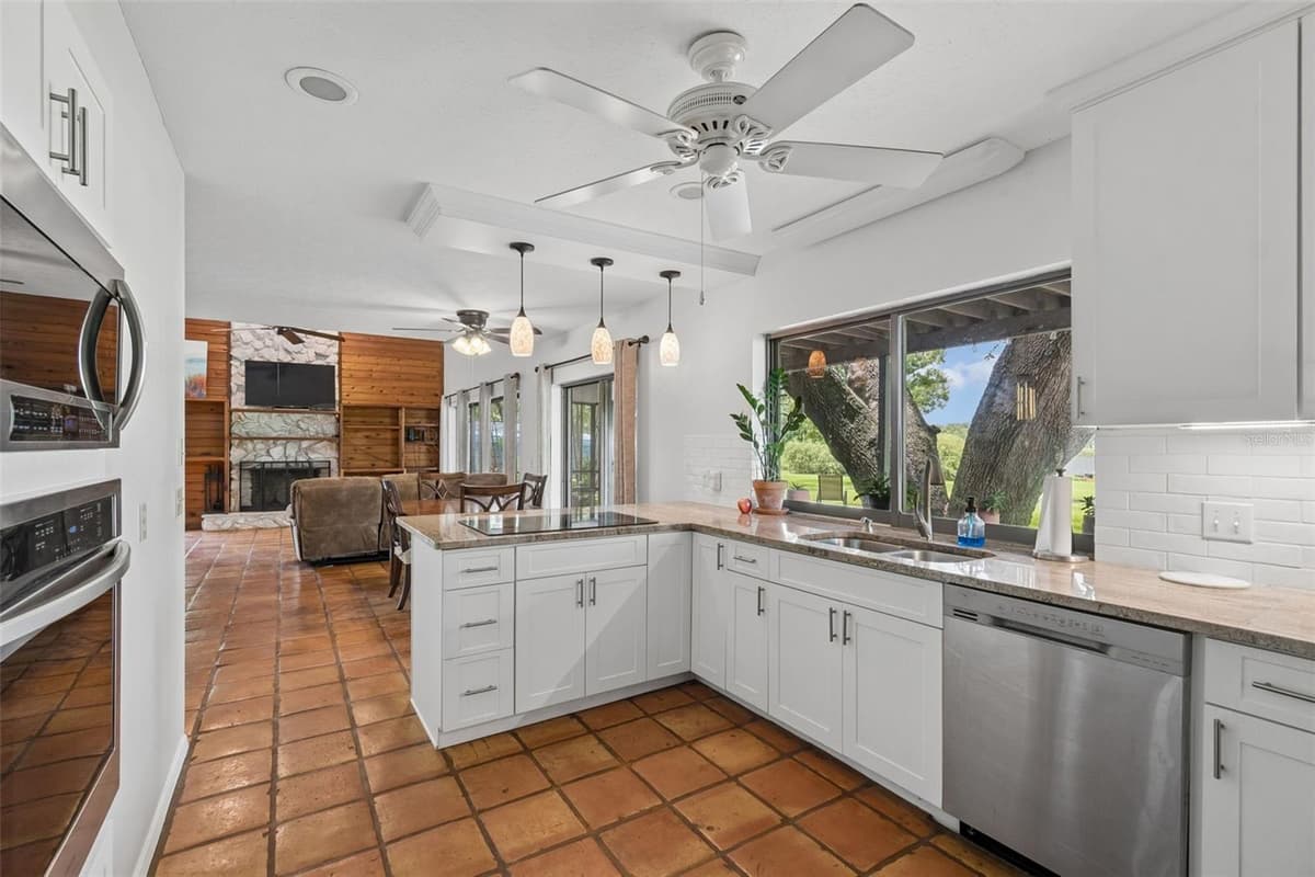 1904 CAPRI ROAD — photo 19 of 70