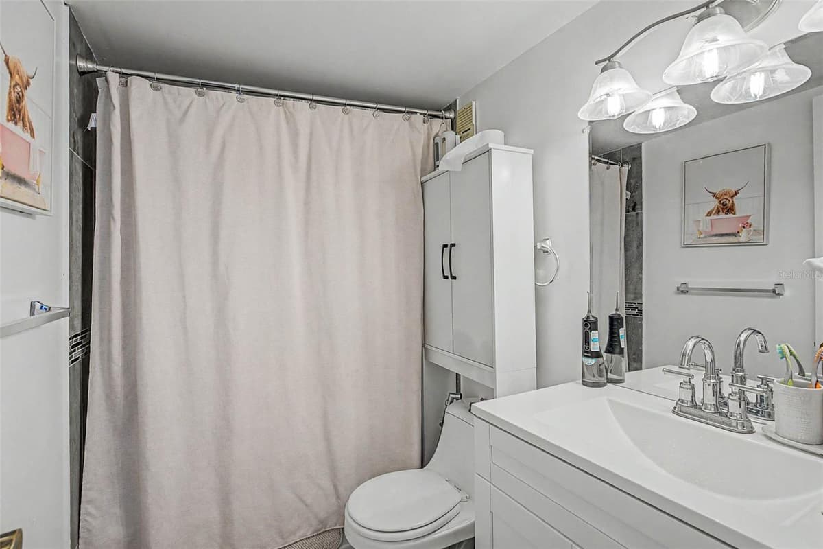 5055 7TH STREET — photo 8 of 17