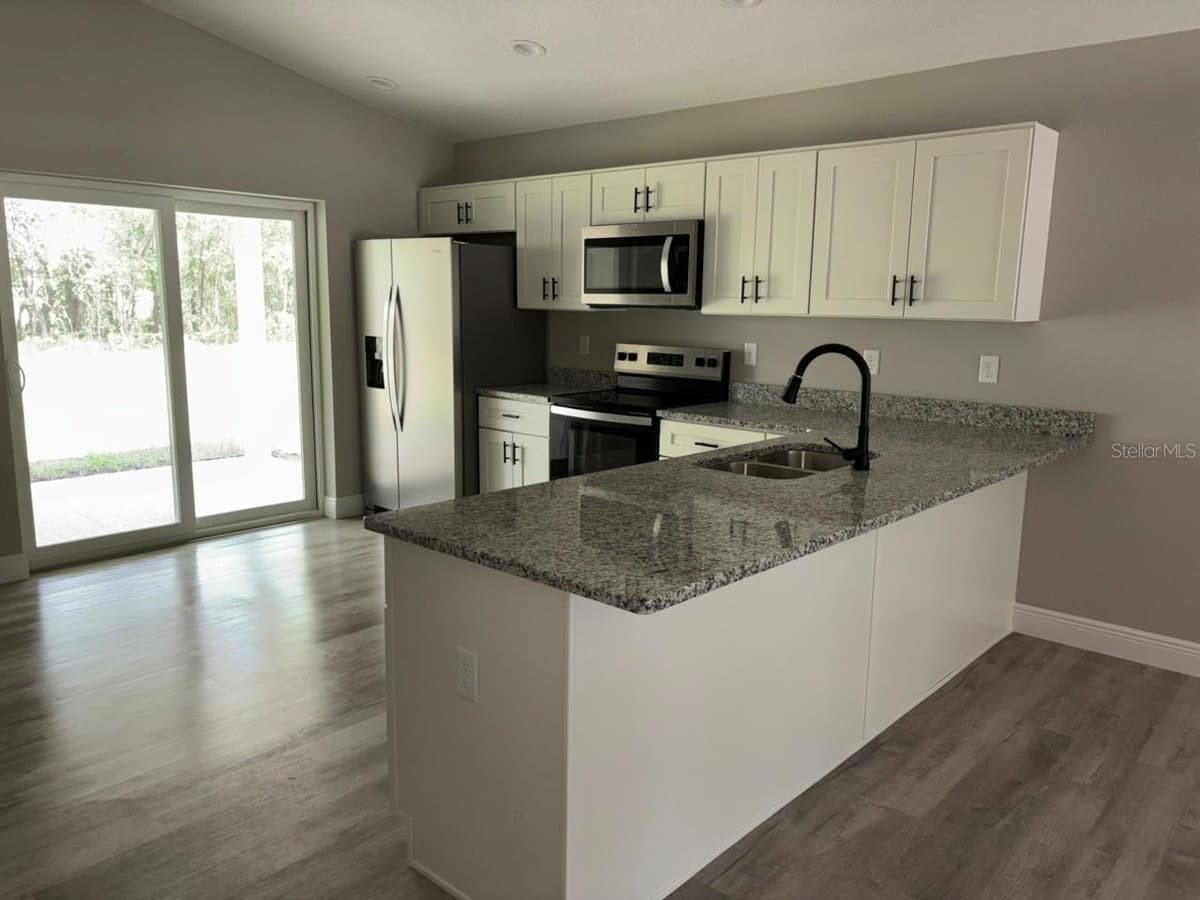 9449 CORTLANDT DRIVE — photo 20 of 31