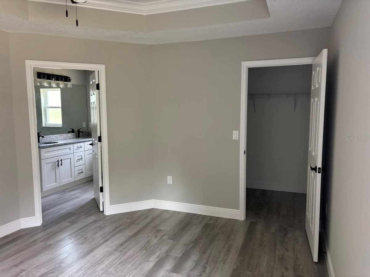 9449 CORTLANDT DRIVE — photo 26 of 31