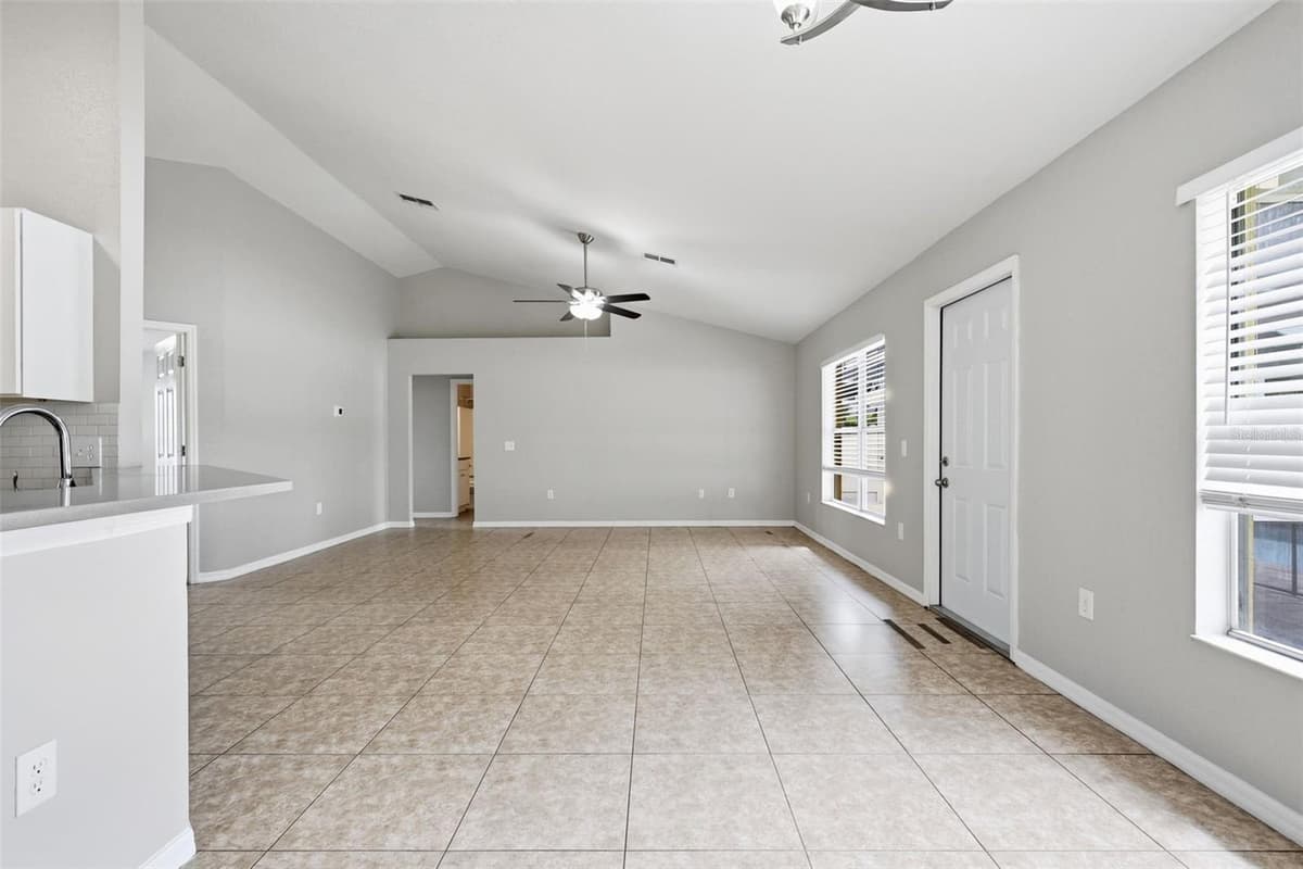 2442 AMBASSADOR AVENUE — photo 7 of 32