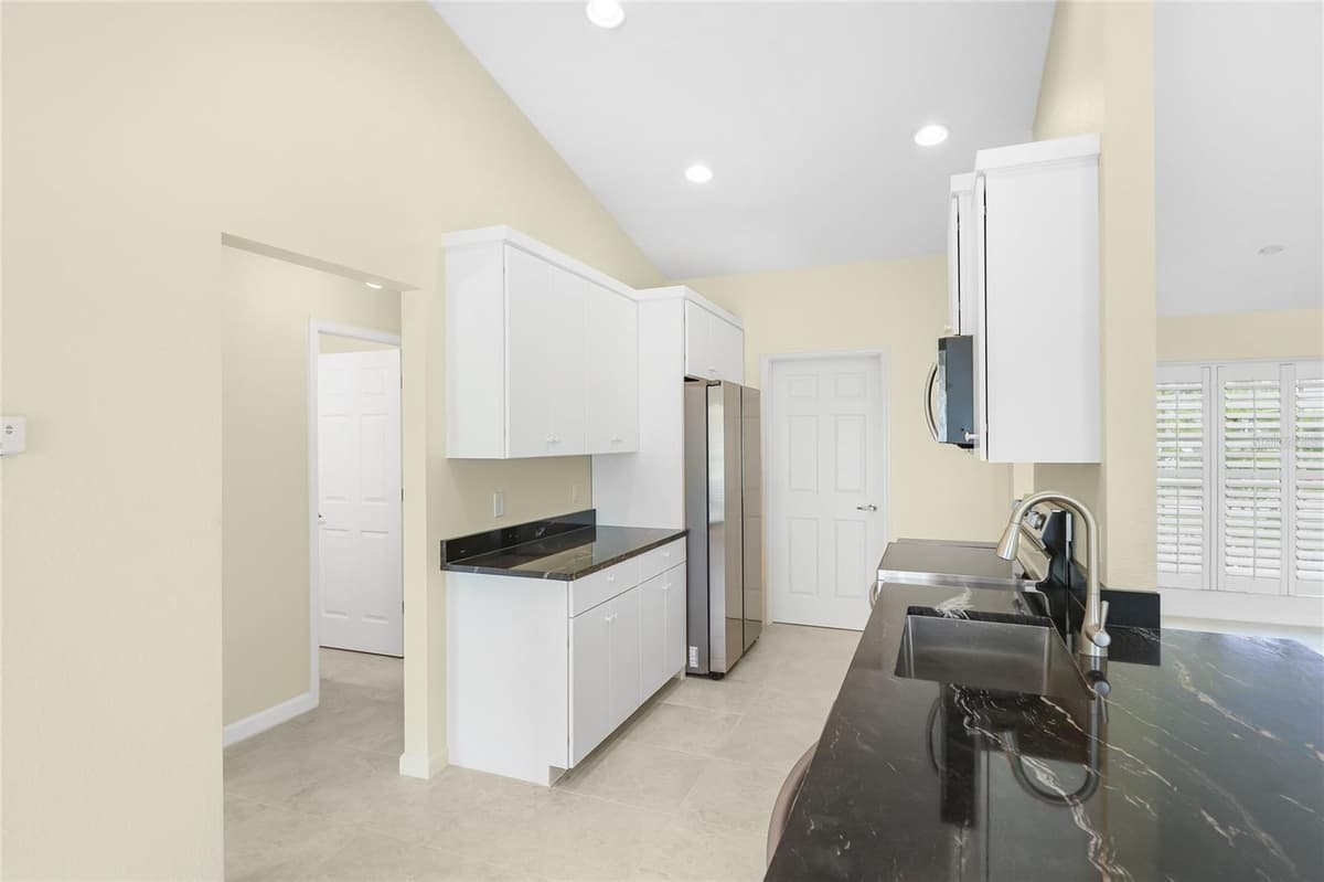 2451 ALTOONA AVENUE — photo 14 of 36