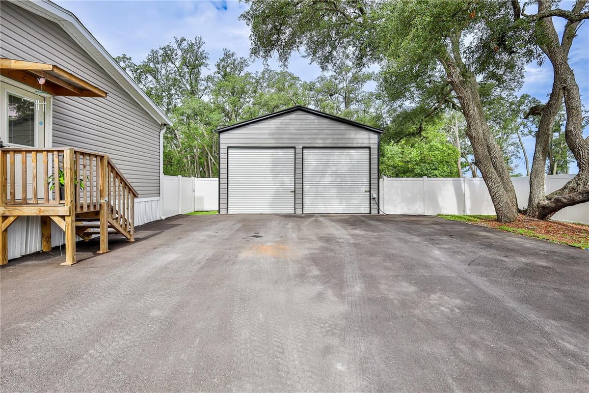 11293 CLEEVER STREET — photo 12 of 72