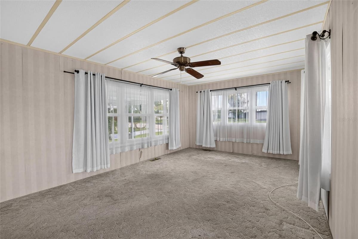 6004 ALPINE DRIVE — photo 9 of 46
