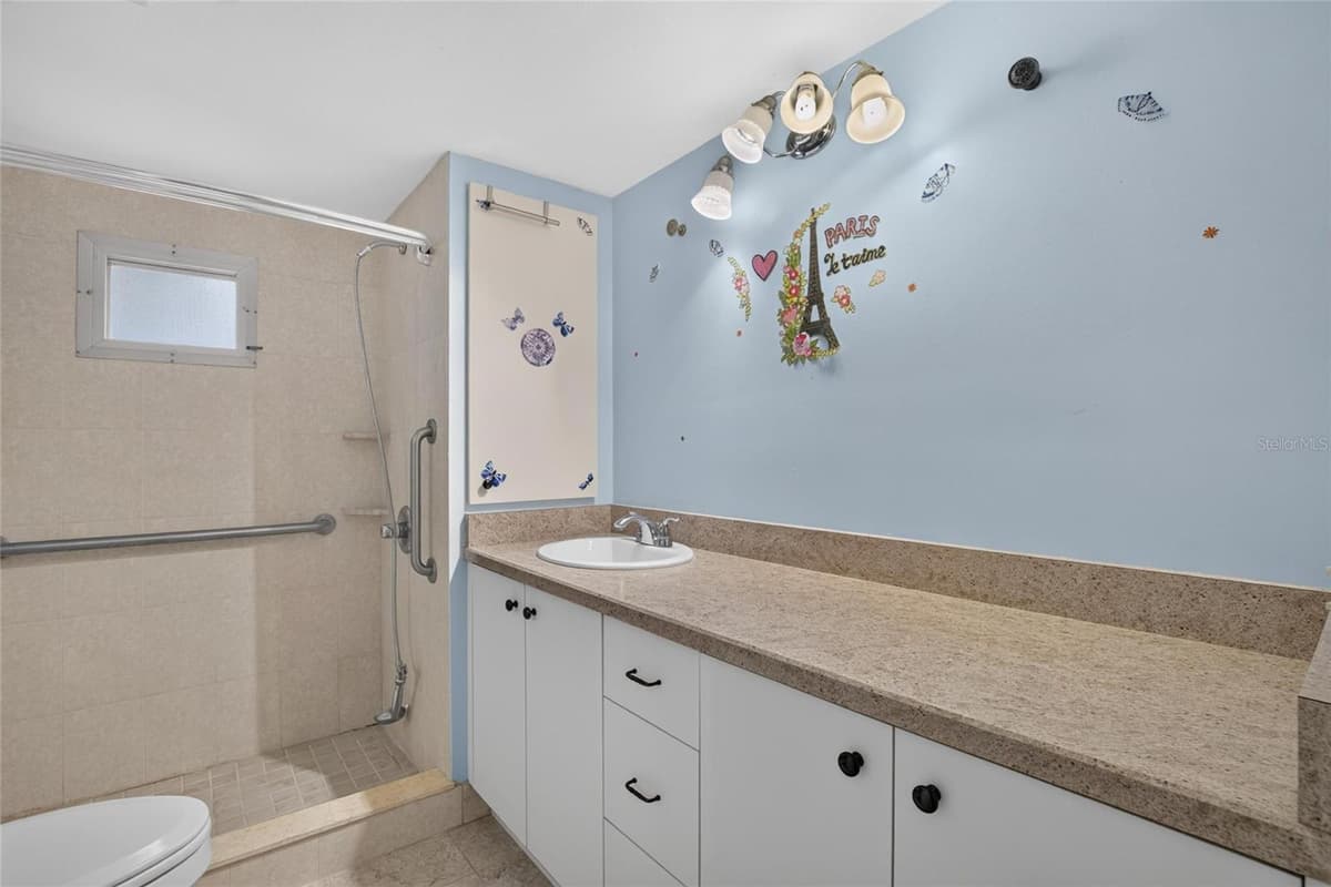6004 ALPINE DRIVE — photo 30 of 46