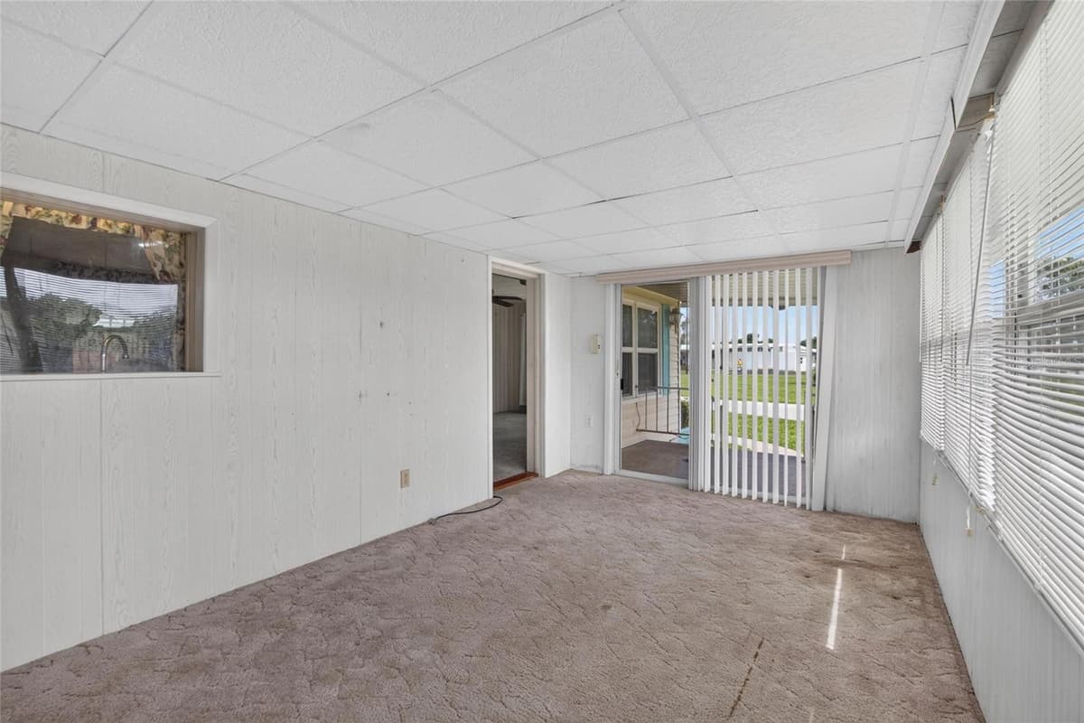 6004 ALPINE DRIVE — photo 21 of 46