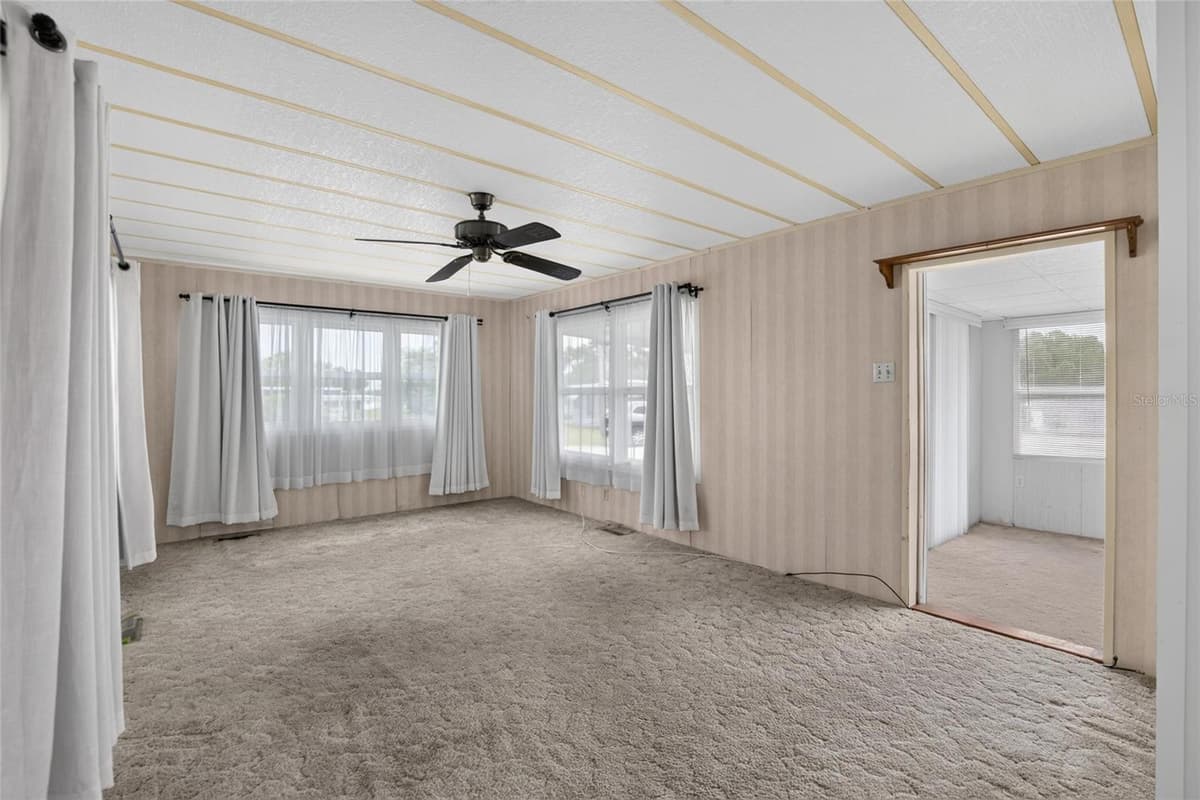 6004 ALPINE DRIVE — photo 11 of 46
