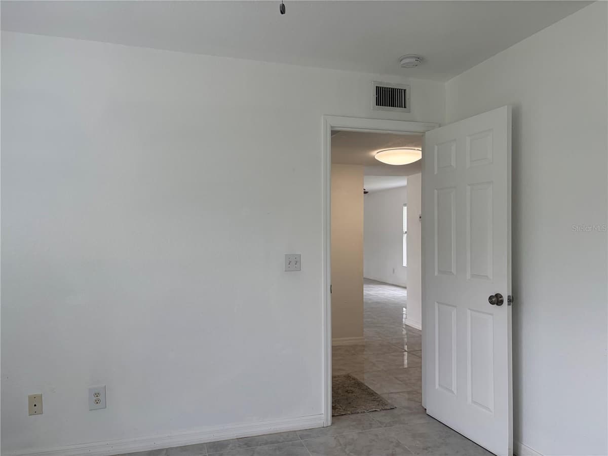 4706 COATS ROAD — photo 13 of 50