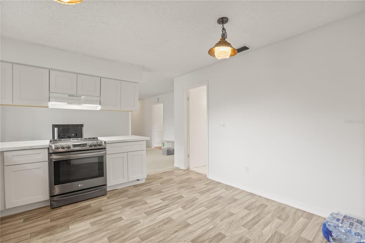 5310 NADINE STREET — photo 13 of 25