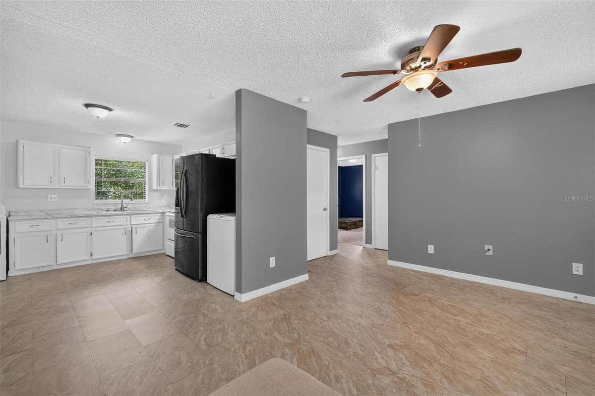 1454 HOWARD STREET — photo 10 of 34