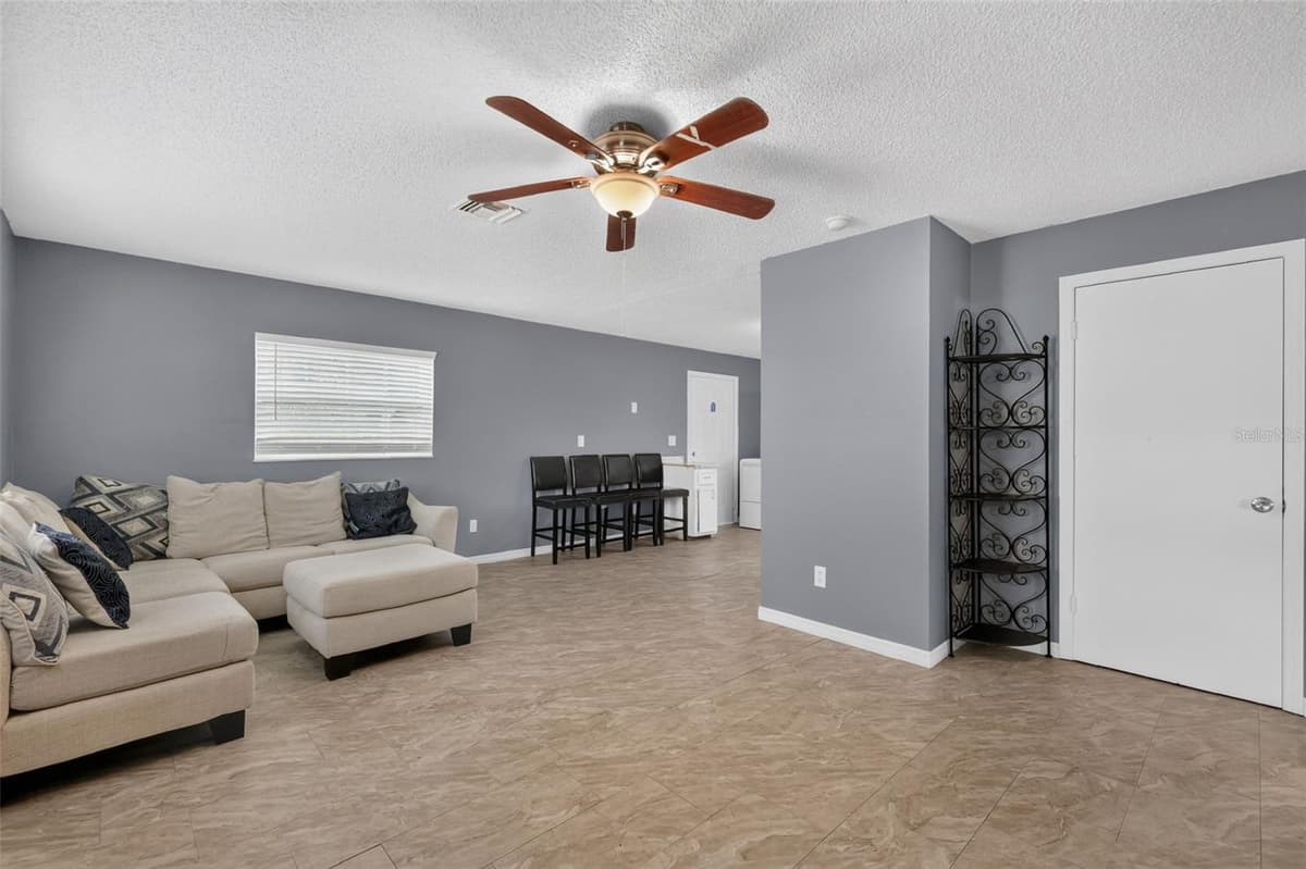 1454 HOWARD STREET — photo 7 of 34
