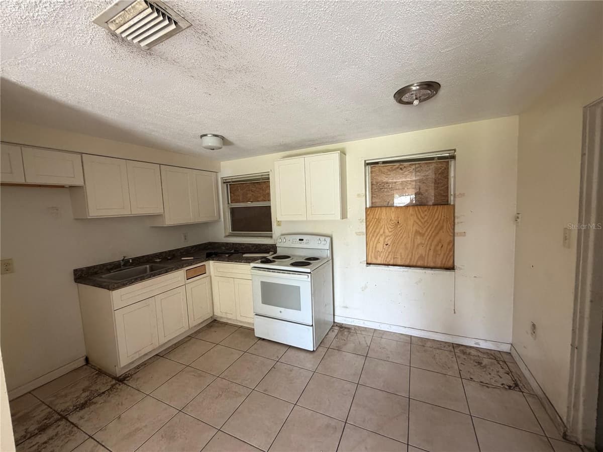1764 24TH STREET — photo 10 of 15