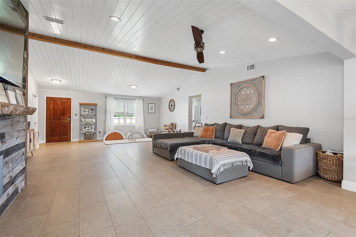 107 BURROUGHS DRIVE — photo 7 of 36