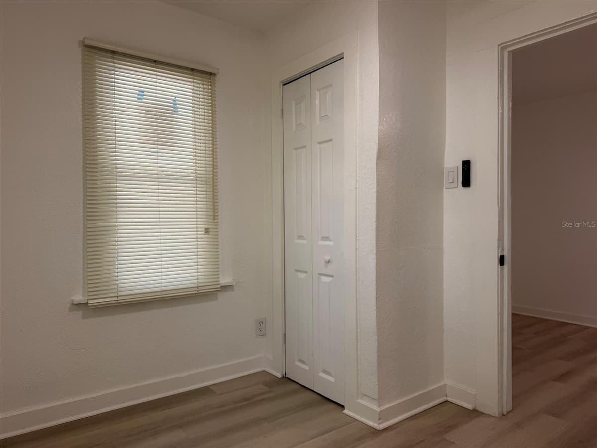 3403 LINDELL AVENUE — photo 8 of 12