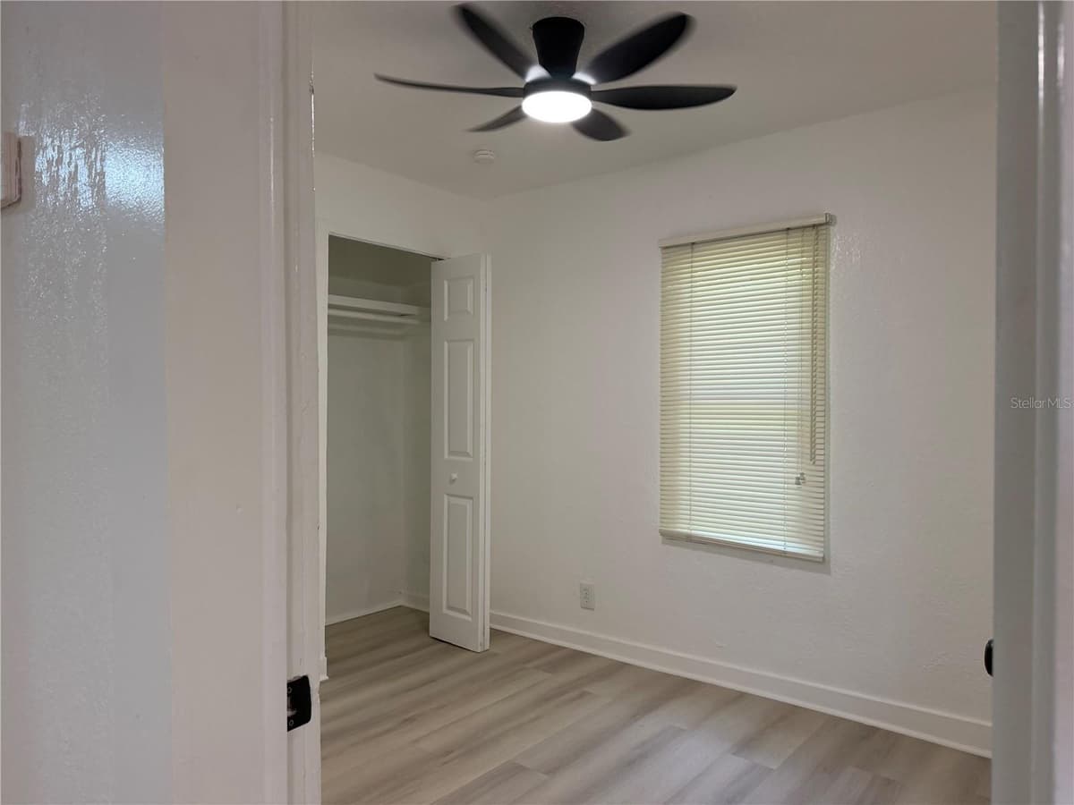 3403 LINDELL AVENUE — photo 5 of 12
