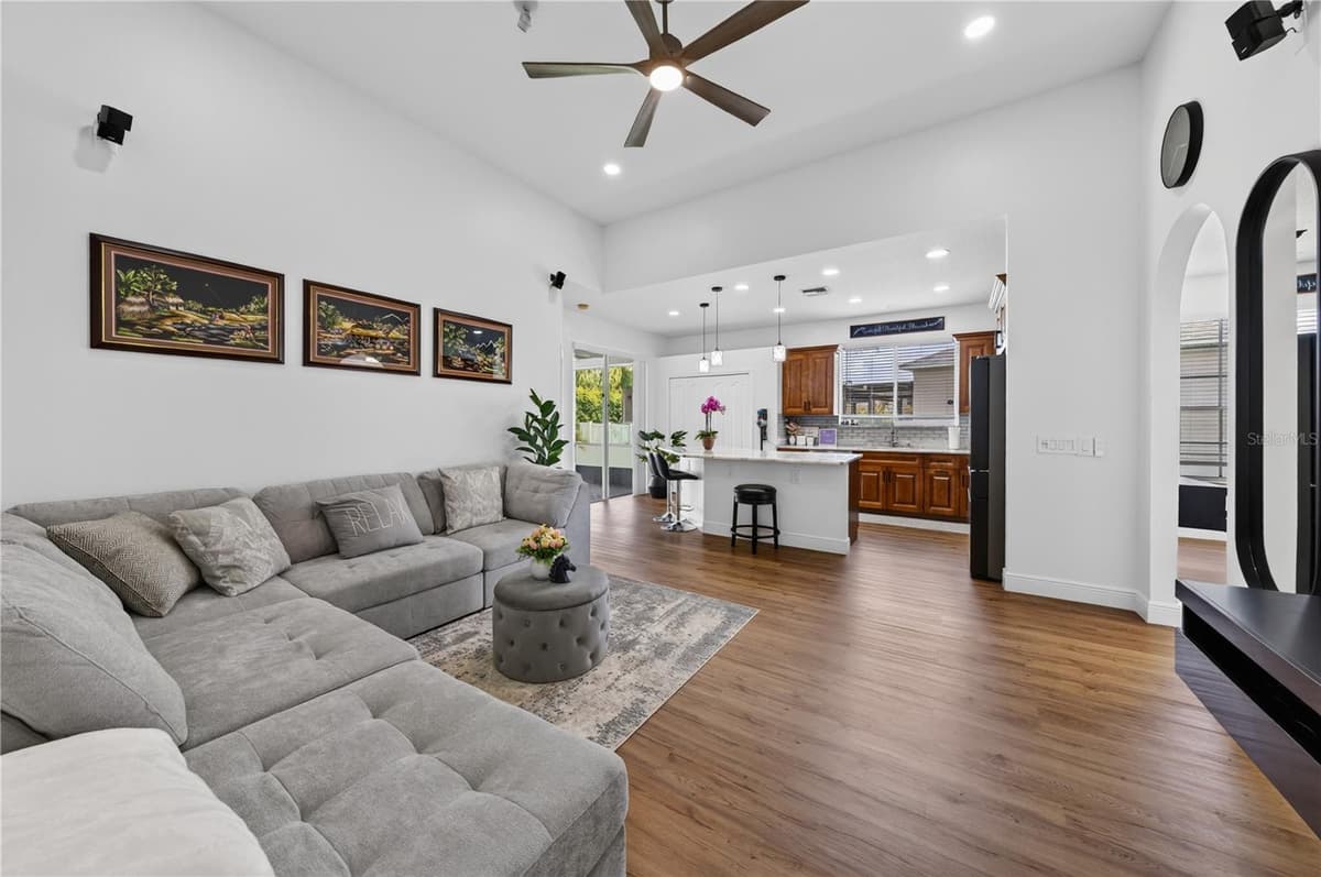 10429 TECOMA DRIVE — photo 18 of 47