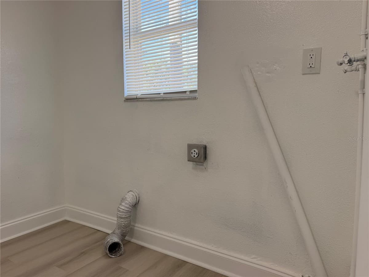 1705 BIRD STREET — photo 14 of 17