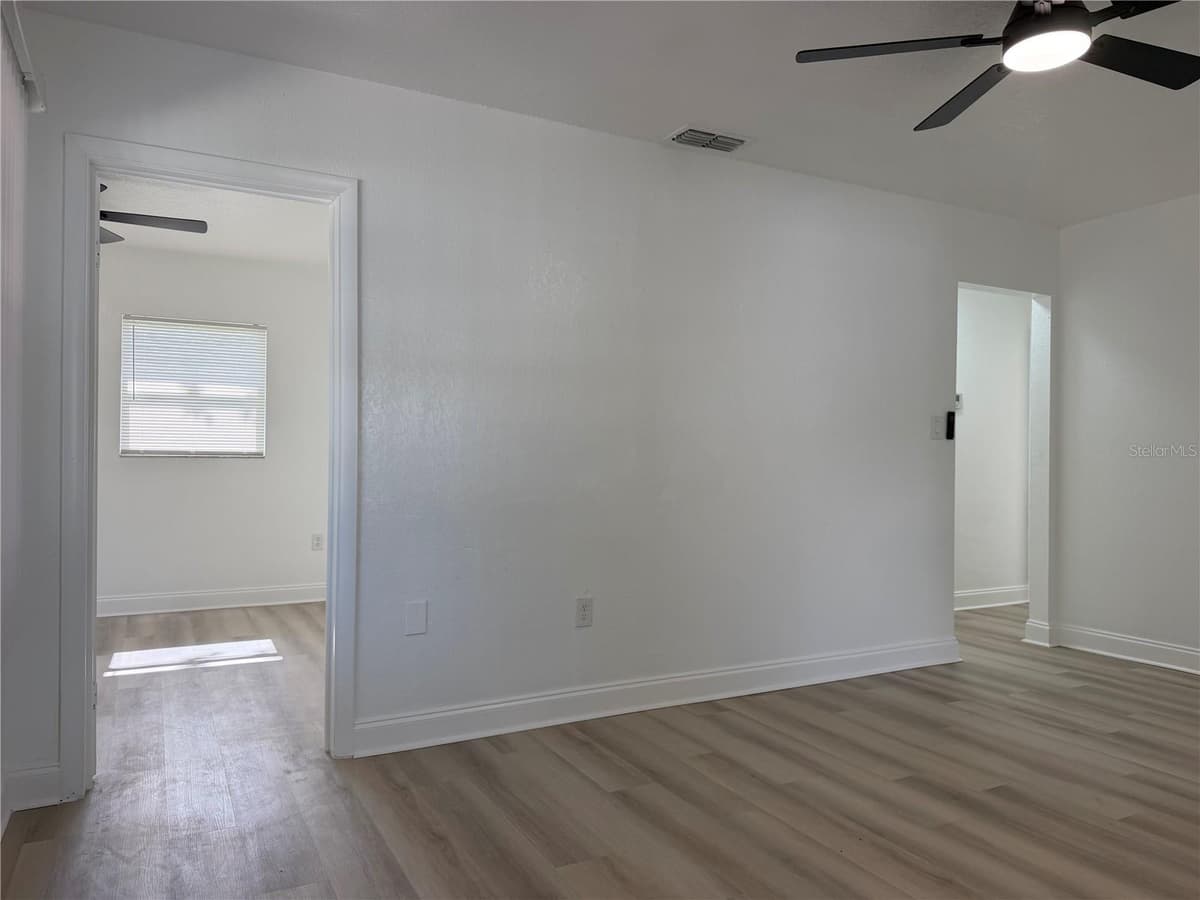 1705 BIRD STREET — photo 3 of 17