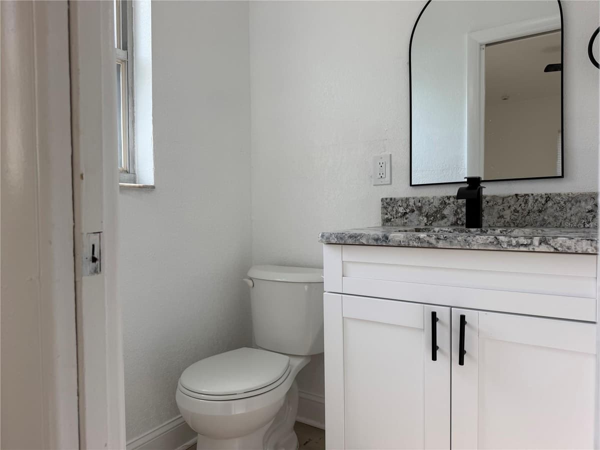 1705 BIRD STREET — photo 7 of 17