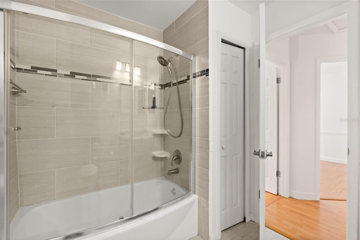 3109 BRIDGEFORD DRIVE — photo 28 of 43