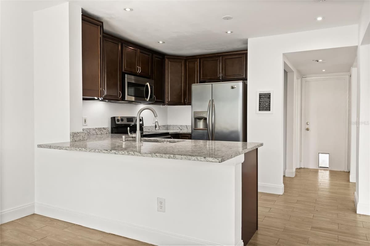 3109 BRIDGEFORD DRIVE — photo 13 of 43