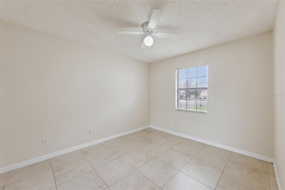 457 HEMLOCK STREET — photo 15 of 25