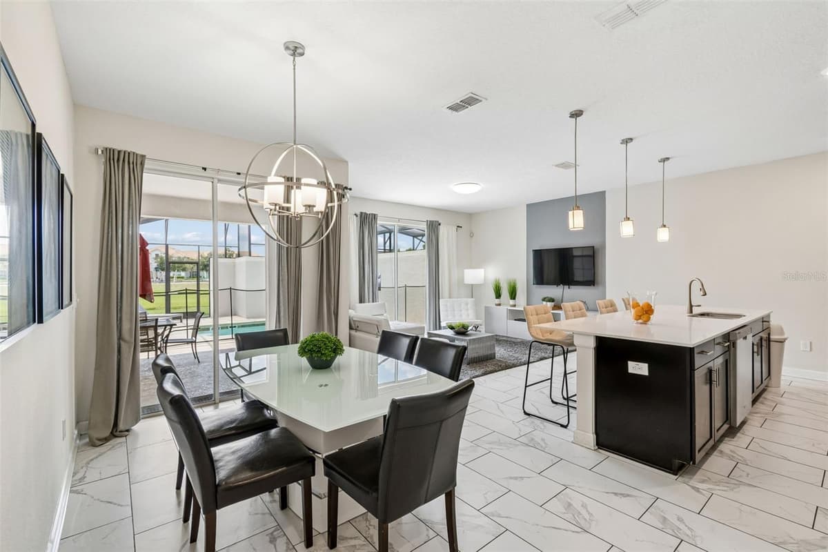4833 ROMEO CIRCLE — photo 4 of 54