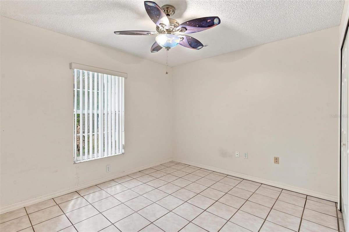 742 WOODVIEW DRIVE — photo 26 of 46