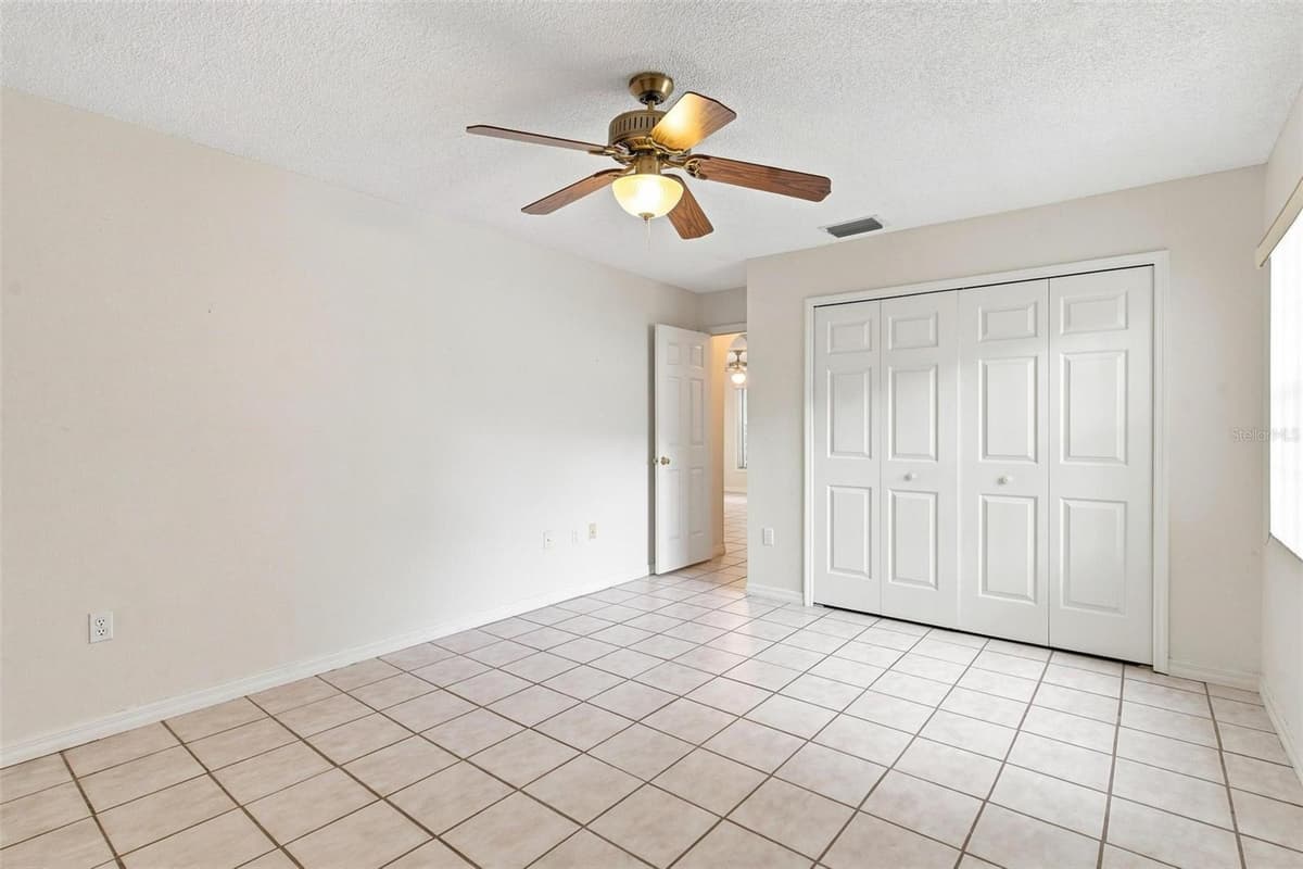 742 WOODVIEW DRIVE — photo 30 of 46