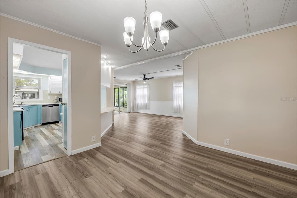 130 PINE STREET — photo 11 of 55