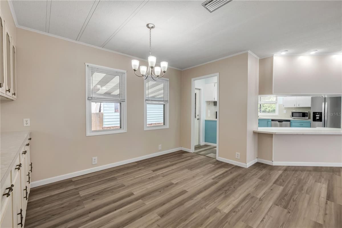 130 PINE STREET — photo 10 of 55