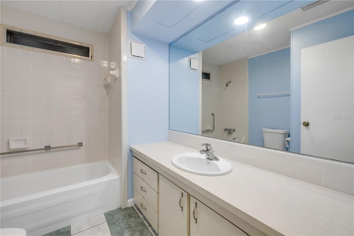 130 PINE STREET — photo 25 of 55