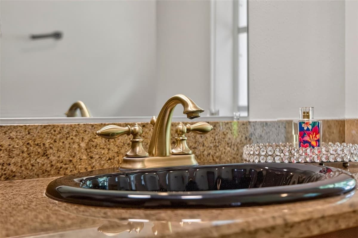 4334 DOTTIE COURT — photo 36 of 63