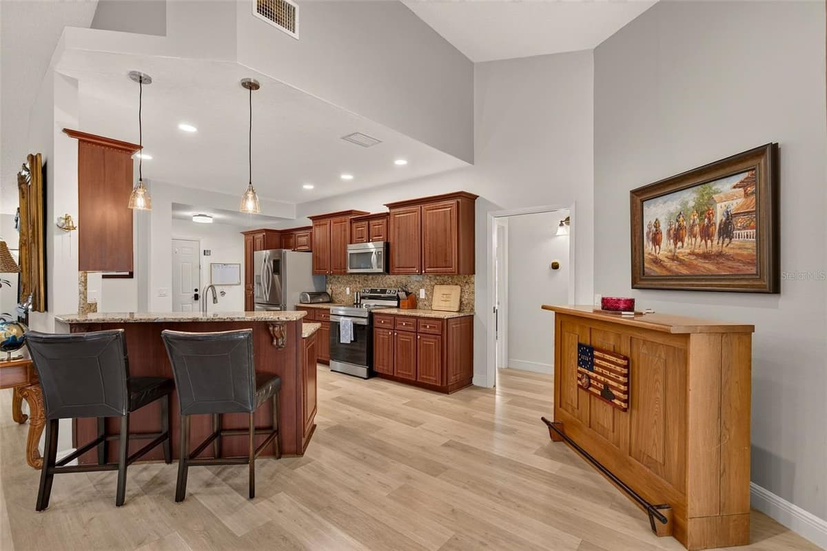 4334 DOTTIE COURT — photo 15 of 63