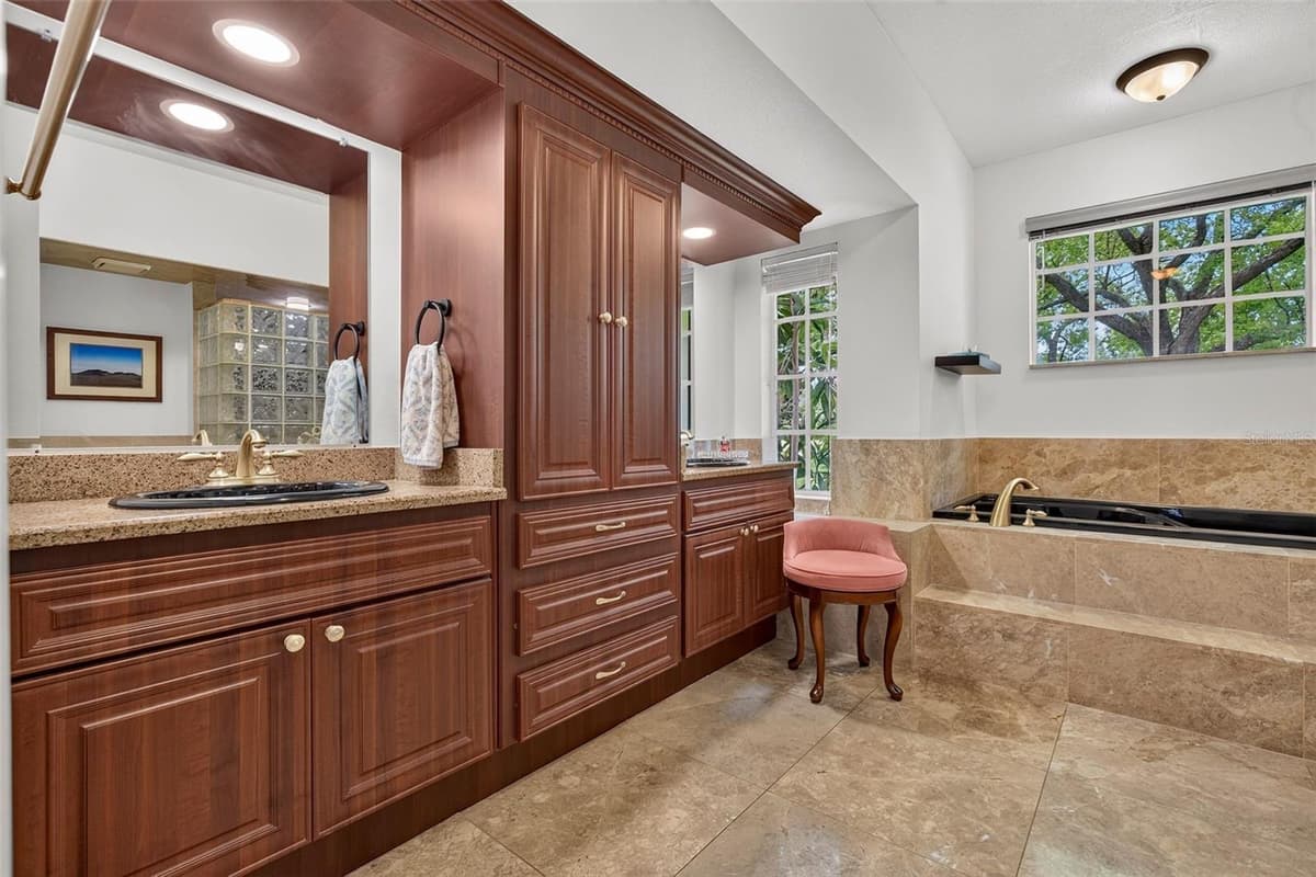 4334 DOTTIE COURT — photo 35 of 63