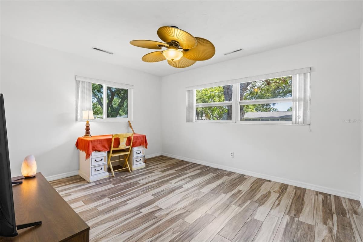 1950 REBECCA DRIVE — photo 11 of 43