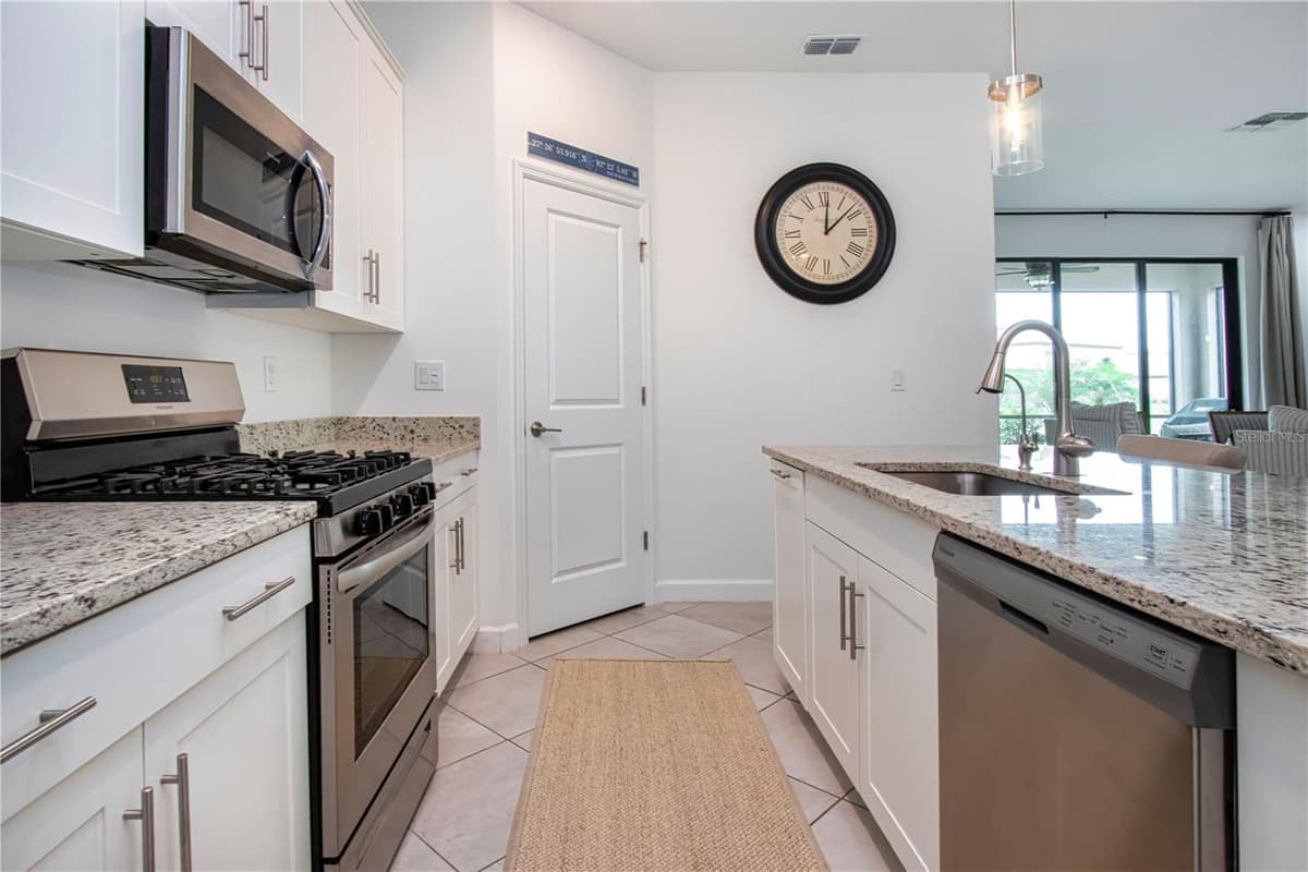 5160 CORAL REEF WAY — photo 18 of 66