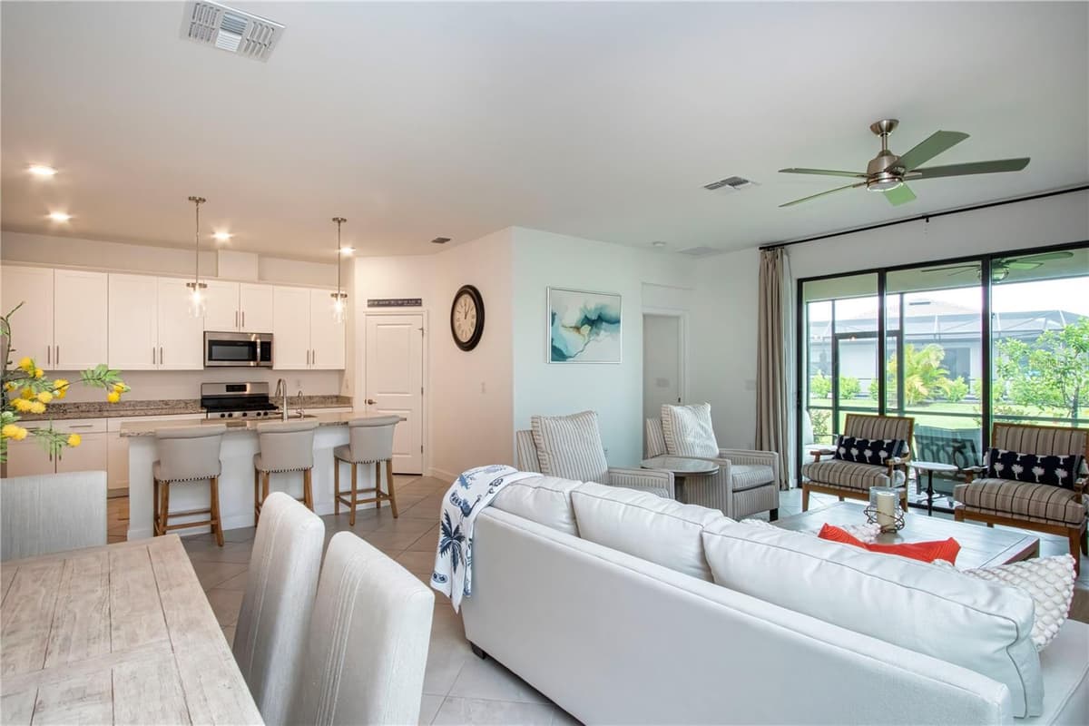 5160 CORAL REEF WAY — photo 12 of 66