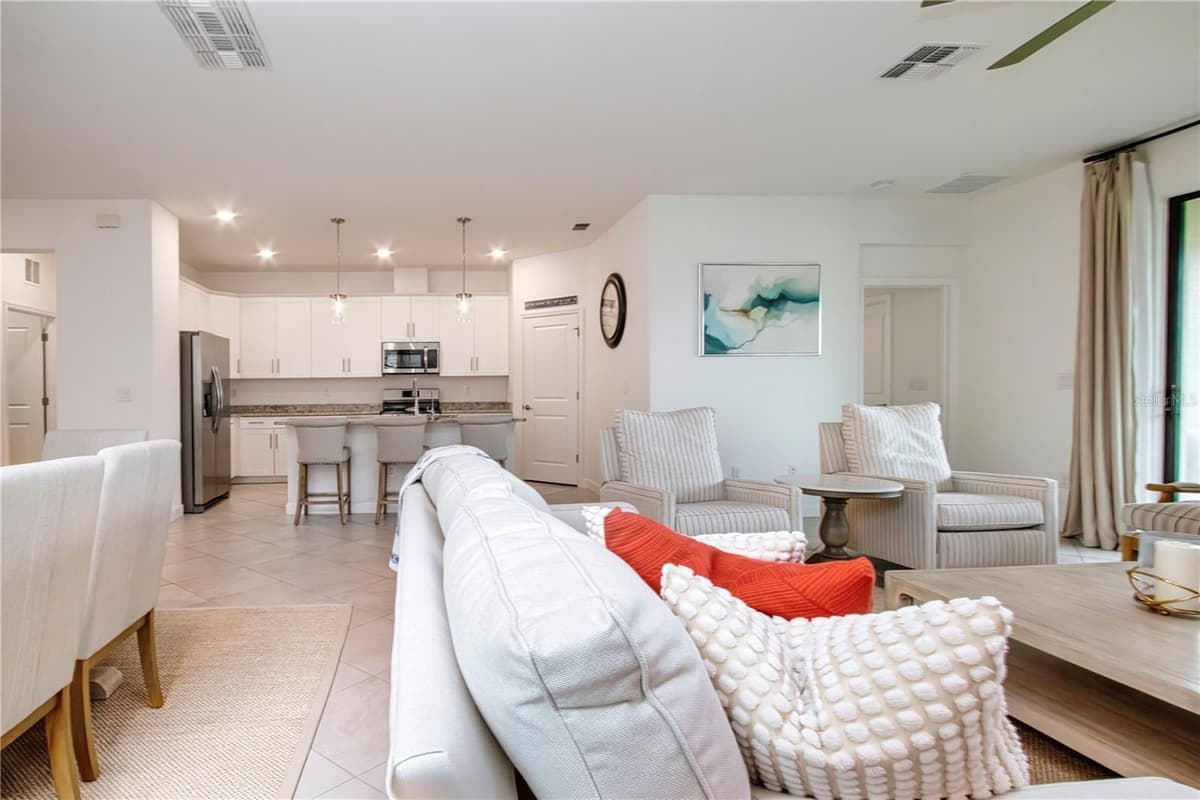 5160 CORAL REEF WAY — photo 13 of 66