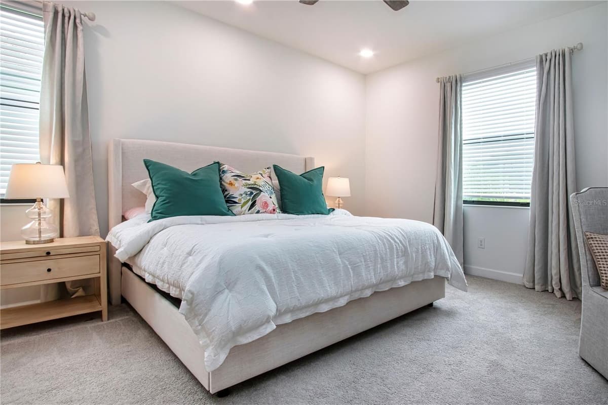 5160 CORAL REEF WAY — photo 24 of 66