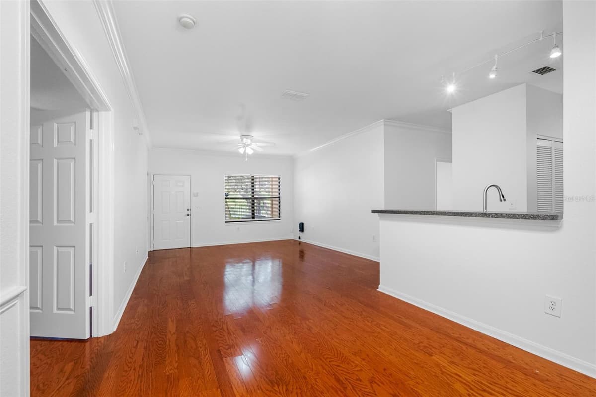 2250 PORTOFINO PLACE — photo 13 of 62