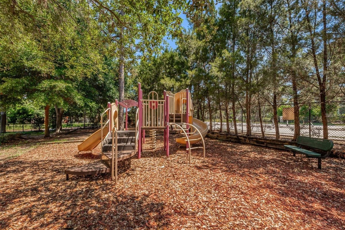 2250 PORTOFINO PLACE — photo 57 of 62