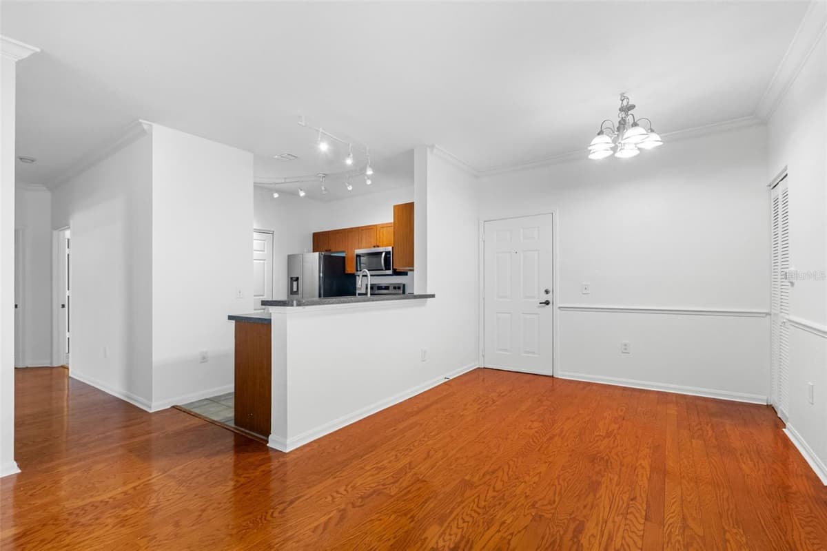 2250 PORTOFINO PLACE — photo 11 of 62