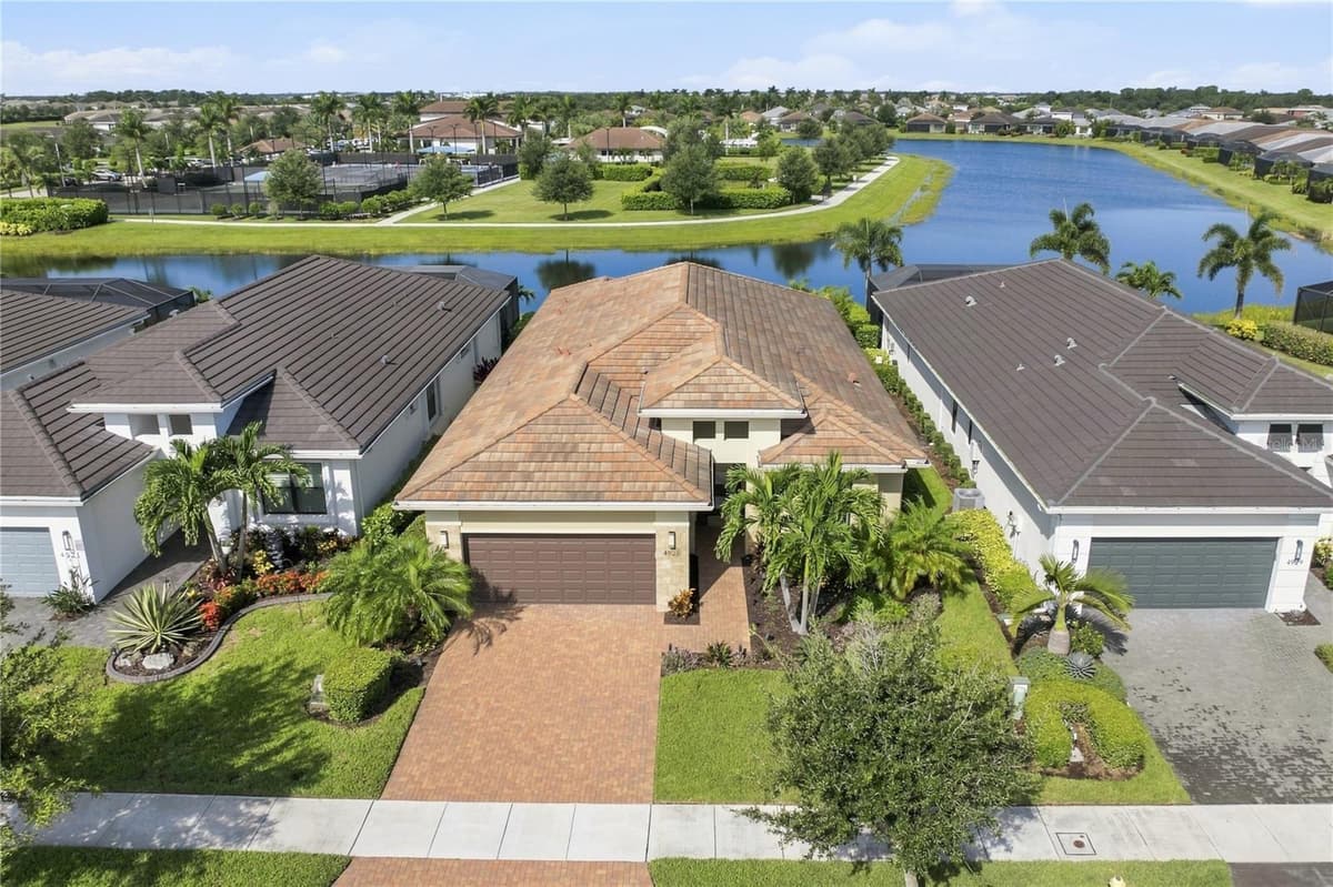 4925 SURFSIDE CIRCLE — photo 45 of 79