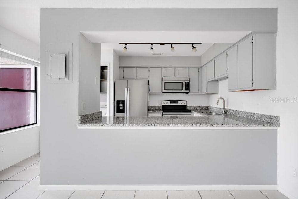 611 CASA PARK A COURT — photo 11 of 35